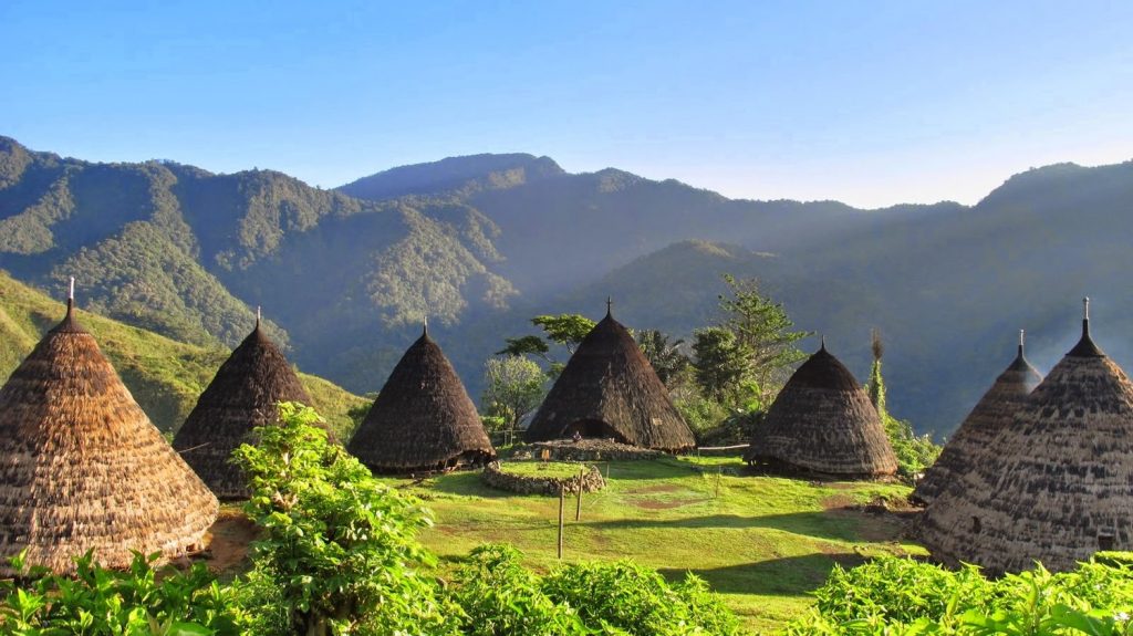 5 Unordinary Things to Do In Flores Island Tour
