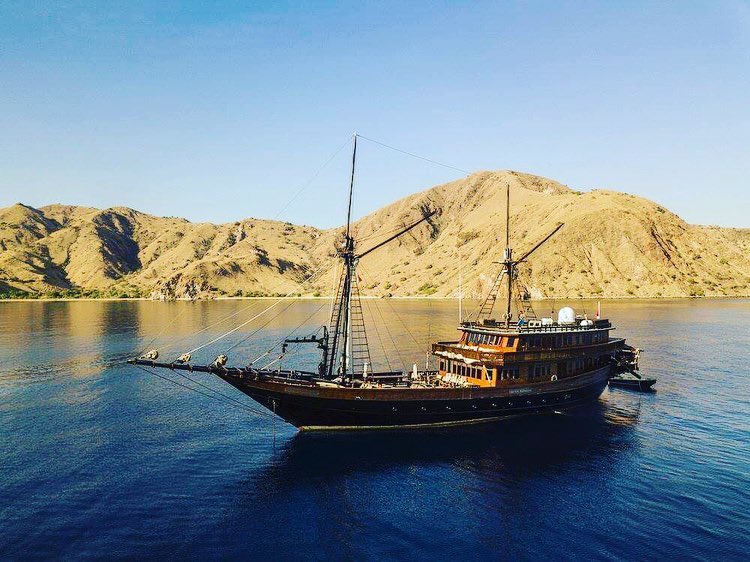 Signs You Aren't Fit for Komodo Liveaboard Trip