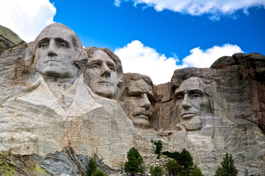 The Handy Handbook for Travelling to the United States: Mount Rushmore