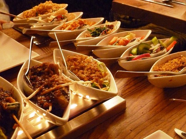 indonesian catering rice table