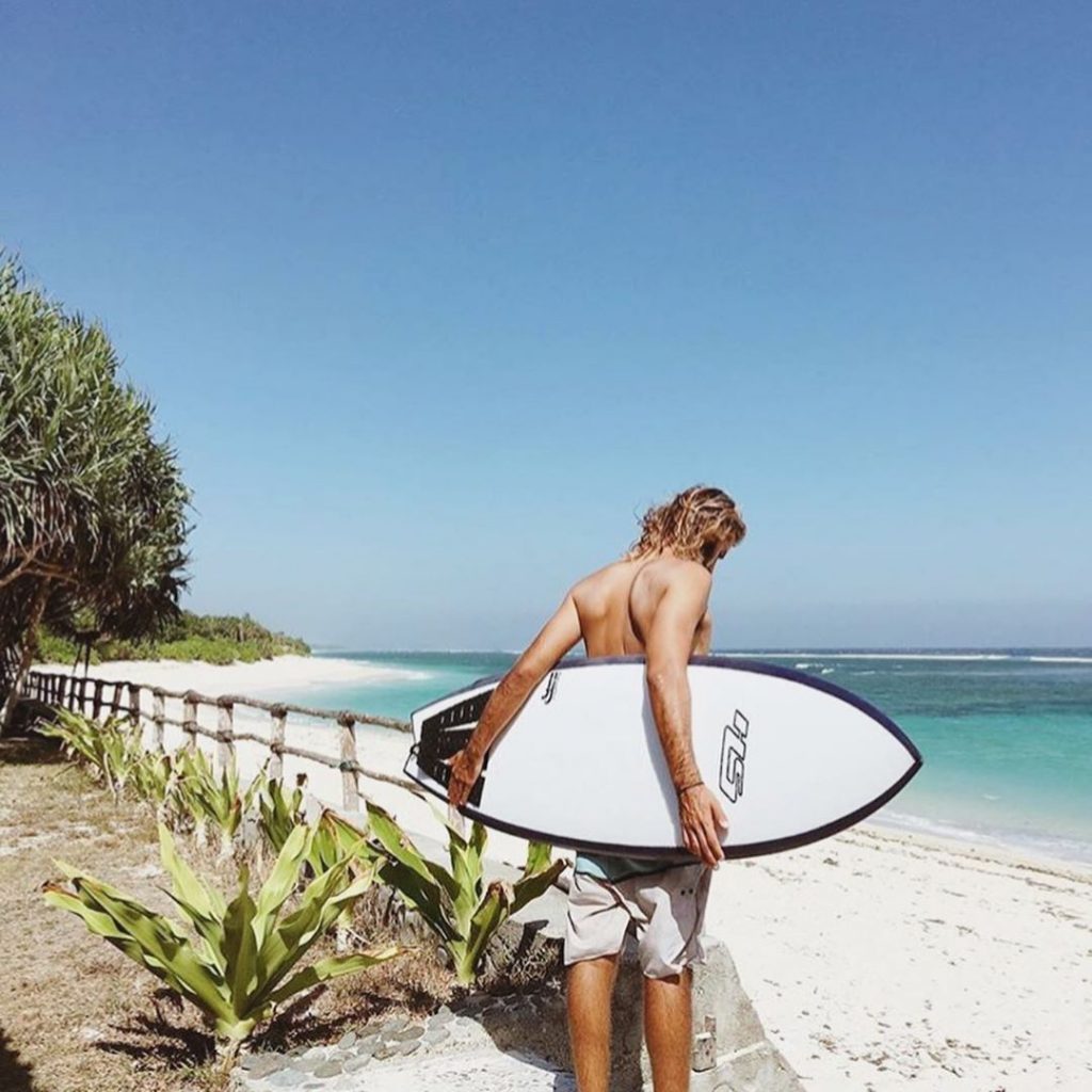 Your Guide on Surfing Equipments for Surf Holidays