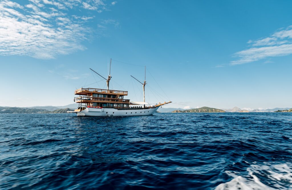Yacht charter Indonesia