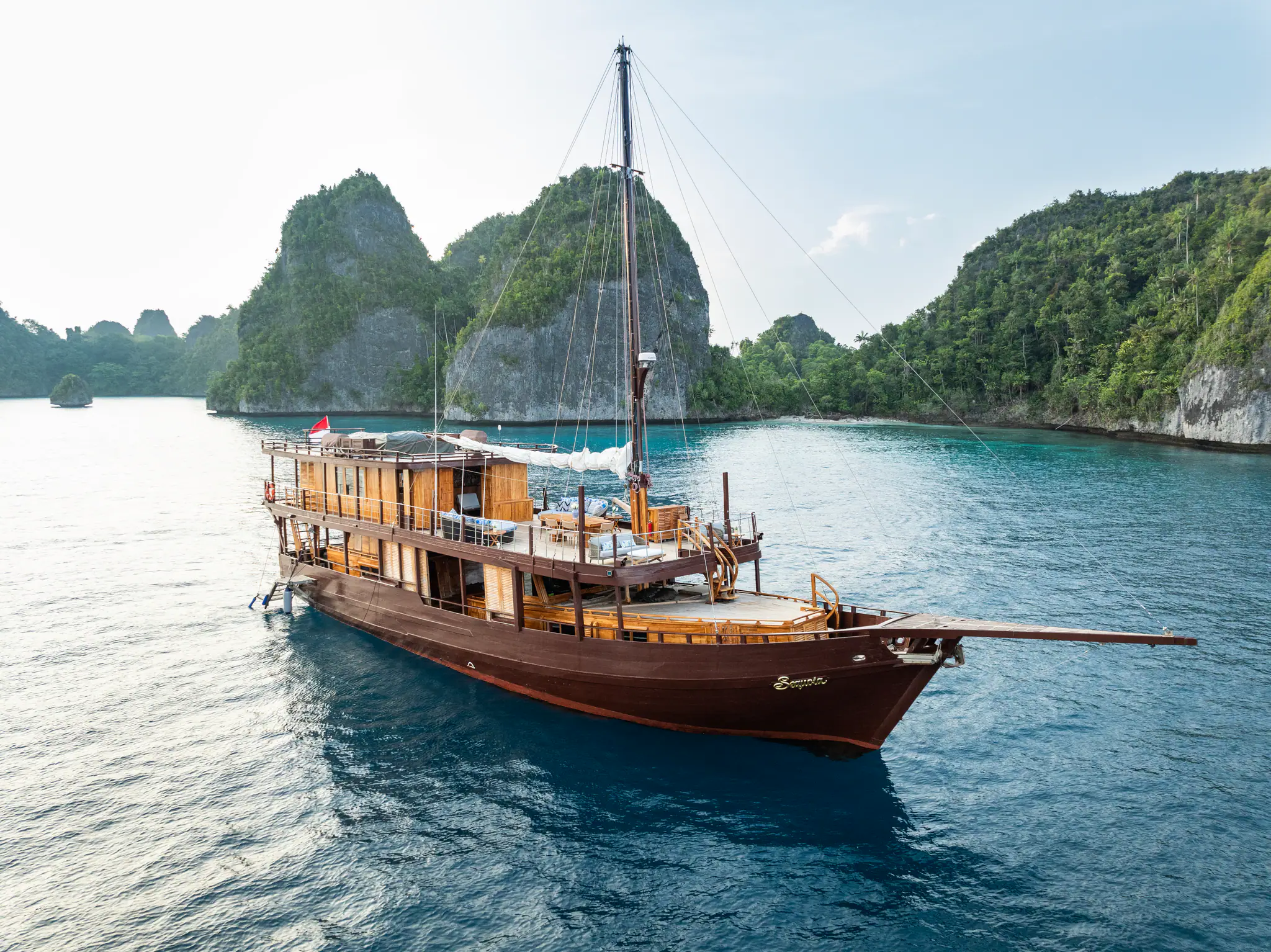Sequoia Yacht Charter to raja Ampat